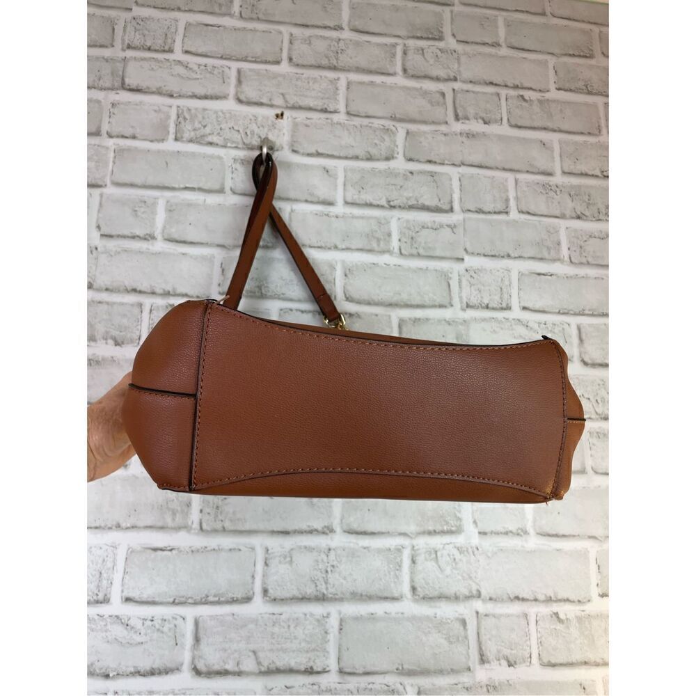 Seven Days Lifestyle & Dreams Vegan Leather Shoulder Bag Brown with Gold Chain - Picture 5 of 14